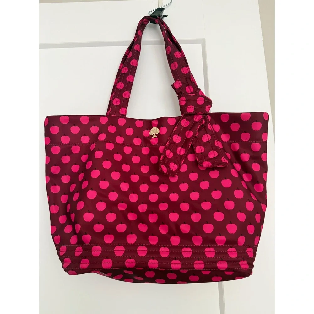 Kate Spade New York Flatiron Sophia Grace Apple Print Nyon Diaper Tote Bag Knot